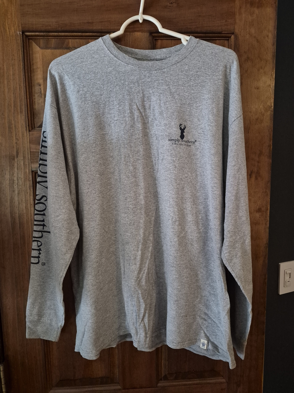 Simply Southern Men’s Long-Sleeve Crewneck Shirt - Gray